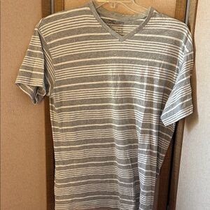 Men’s Jordan Craig Gray and White Striped V-Neck Tee large